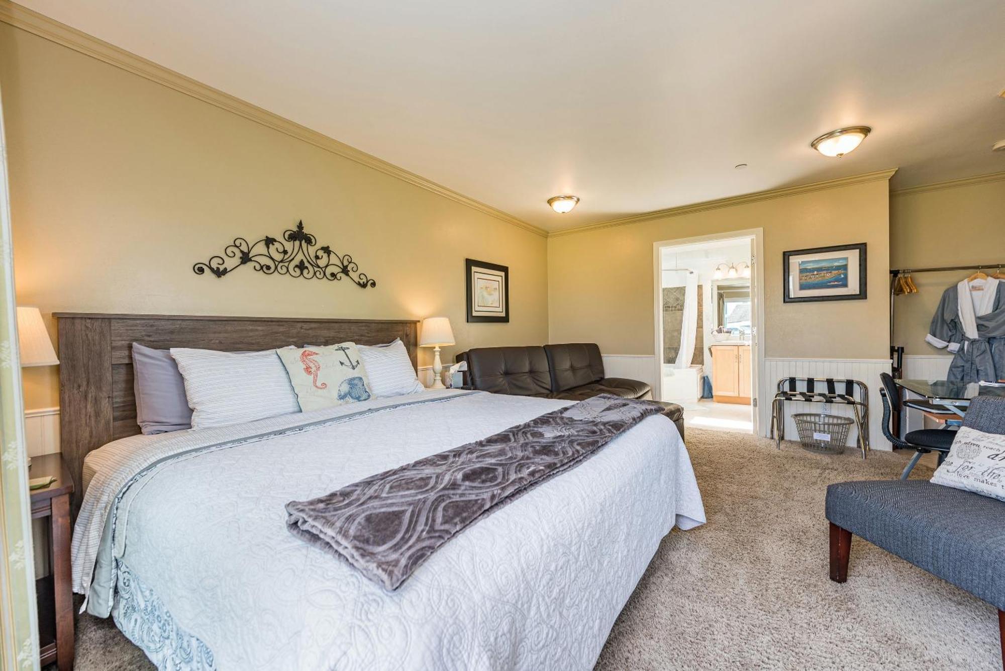 Juan De Fuca Waterfront Hotel & Cottages ซีควิม ภายนอก รูปภาพ
